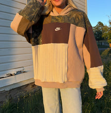 Load image into Gallery viewer, camo hoodie
