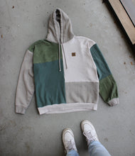 Load image into Gallery viewer, woodland carhartt hoodie 🌲
