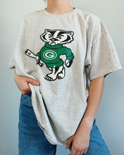 Load image into Gallery viewer, college shirt
