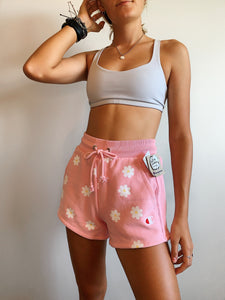 pink champion shorts! 🌼